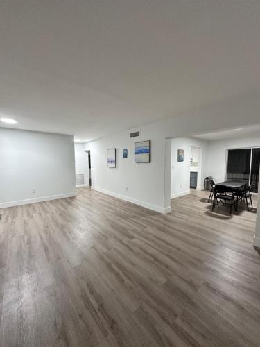 공용 라운지/TV 시청 구역, CG Miami House in 마이애미 (FL)