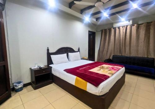 Quick continental Hotel - Jail Road, Lahore