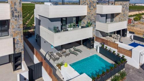 Almendro 40 2v6 Santa Rosalia Resort dolby atmos 4k cinema Biggest pool in the almendro line up ! pool table ! & Much more !