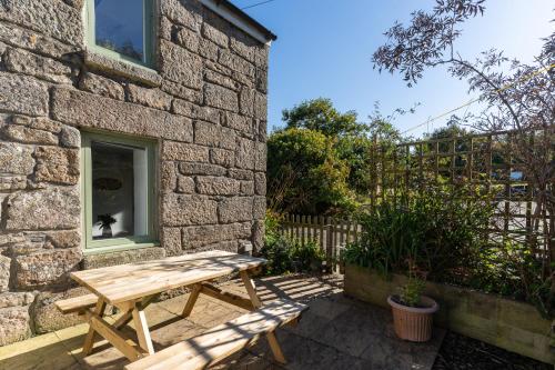 花園, Cosy 1 bedroom Cottage - Great location & Parking in 斯奎德