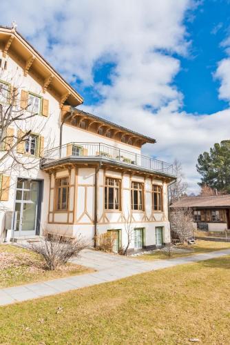 casa storica nel centro di Bever 4 camere in Bevers