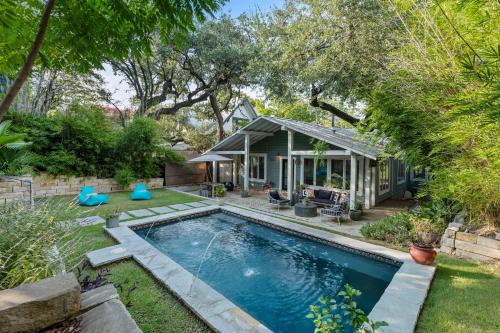 Ladybird Villa - Heated Saltwater Pool - Walk to SoCo - Austin
