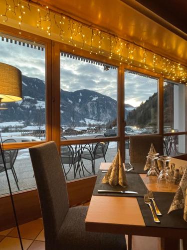 Hotel Larch 4