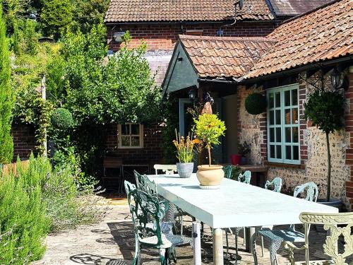 Escape the Ordinary in Piddletrenthide