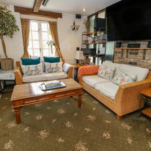 Escape the Ordinary in Piddletrenthide