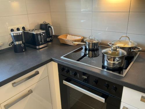 virtuve, Haus TimpeTe am Breetzer Bodden in Neuenkirchen (Vorpommern-Rugen)