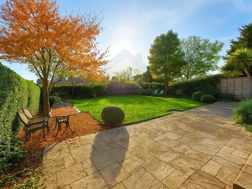 Kert, Detached Chester 5BR Contractor Stay Sleeps 9 in Pulford