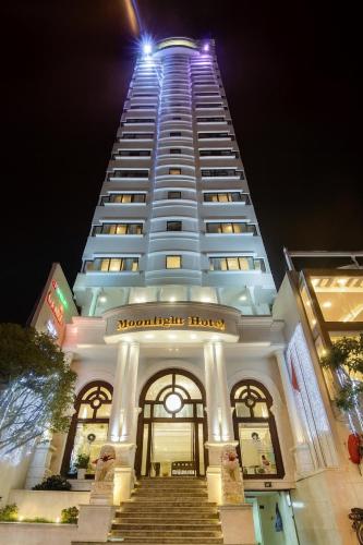 Moonlight Hotel & Apartment in Da Nang