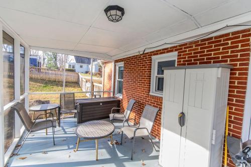 Tranquil 2BR Retreat Near Downtown Annapolis in 安納波利斯