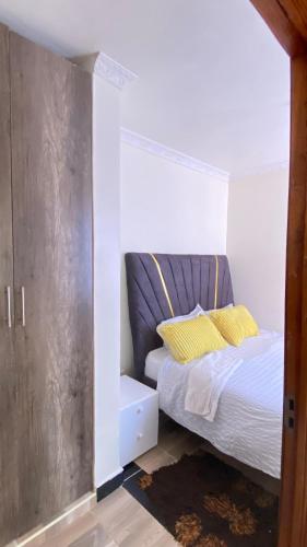 Sunrise apartment next to bullys hotel in Thika