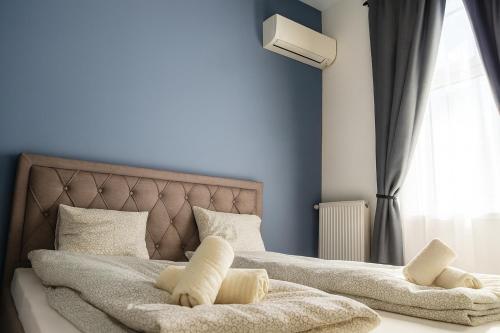 Luxurious Apartment with Balconies in DownTown BP, Budapest