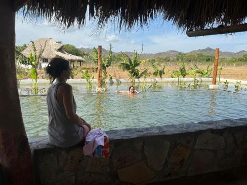Bazén, Finca Buena Vida Hostel in El Limon
