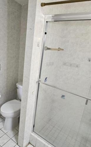 Men Only Hostel Fort Lauderdale Airport Long Term OK in Fort Lauderdale (FL)