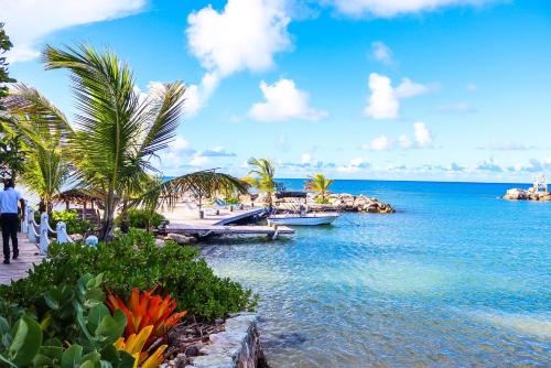 Ocean Point Beach Resort & Spa Adults Only