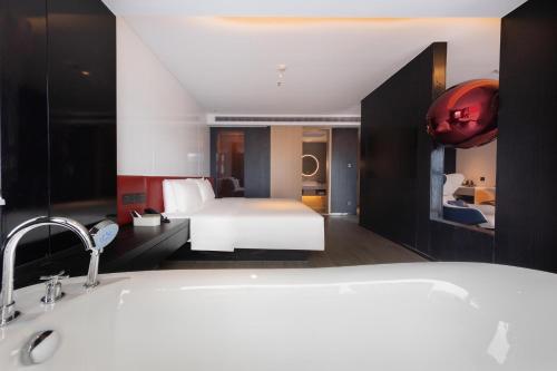 Atour Hotel Wuhan Chuhehanjie Xiu Theater – Wuhan, OH