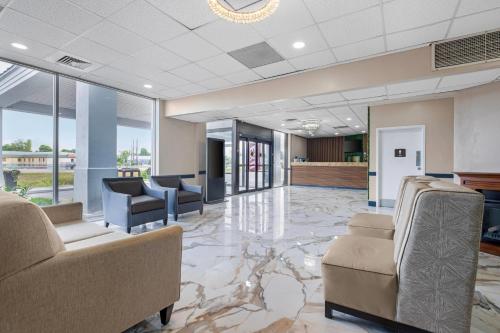 Best Western Richmond Hotel - image 10