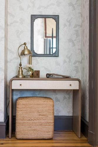The Royce Newport Luxury Historic Retreat - image 2
