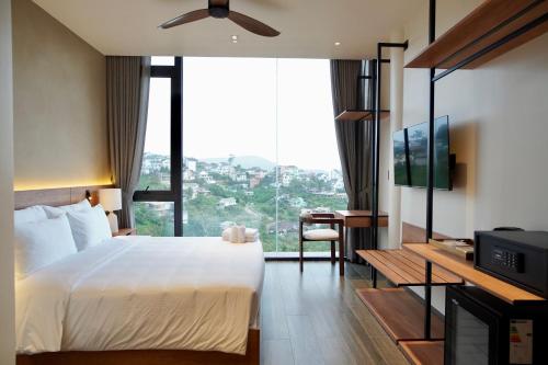 room detail thumbnail 1