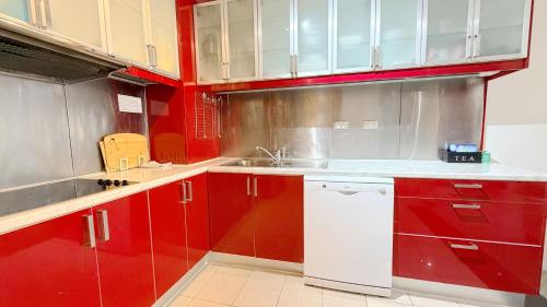 Ausmine Sydney CBD 2Bedroom Apt - image 4