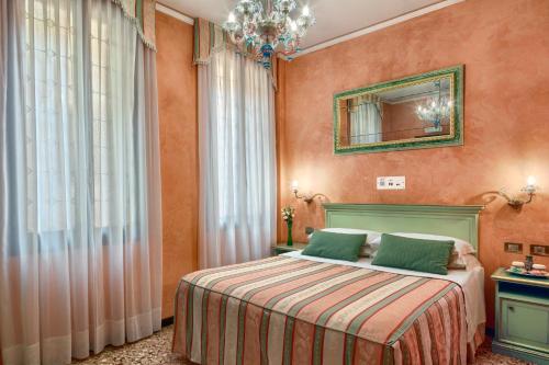 Hotel Firenze - image 12