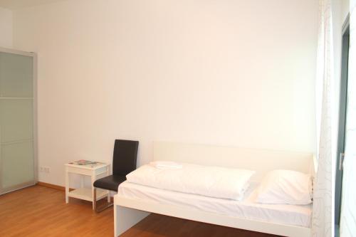 Mainhatten Apartment - image 3