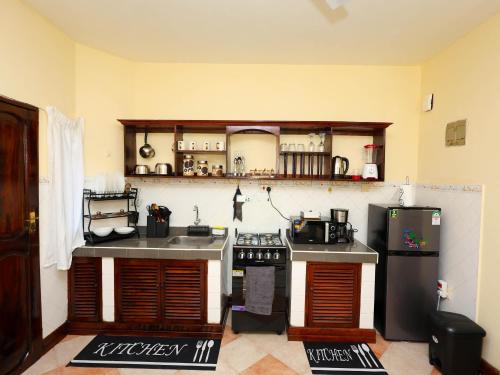 Cosy 1 BR with Swimming Pool & Garden & 25 Mins to Airport - C04 - image 2