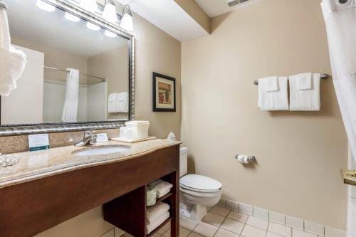 Quality Suites Paducah I-24 in Paducah, USA