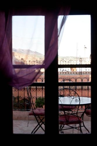 Riad Tayba - main image
