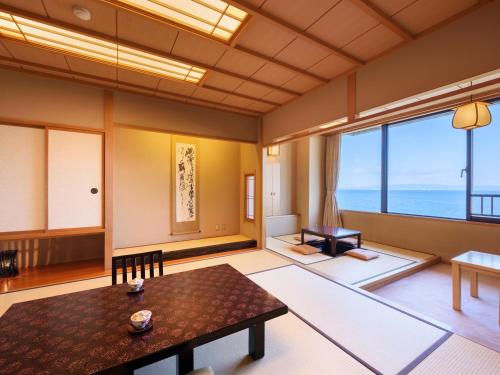 Japanese-Style Room with Sea View - Non-Smoking