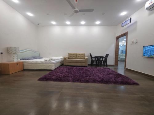 Studio One Room Bidiya Oman Sand Adventures Oasis استديو غرفة واحدة بدية عمان واحة المغامرات الرملية in Al Wasil