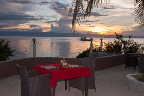 Facilities, Polaris Beach and Dive Resort Inc in Loon
