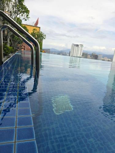 City centre Majestice Suite KLCC - image 10