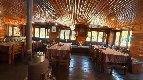 ห้องอาหาร, Phakding Camp One Lodge in เอเวอรเรสต์ รีเจียน (เนปาล)