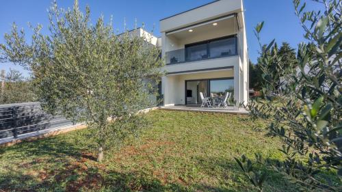 Apartment Adria 3 by Villas Guide in Borik