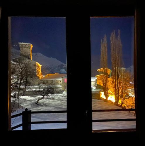 Roza Mountain View Guesthouse, Mestia