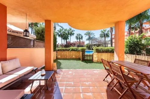 Bajo con acceso directo a la piscina y parking privado en La Reserva de Marbella by Sunny Residences photo 2