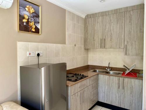 2 bedroomed apartment with kitchenette - 2068 - image 3