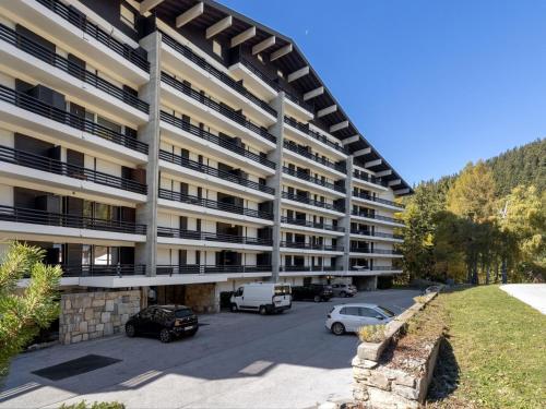 Apartment Cransalpin Apt- 28 - Secteur 1 by Interhome