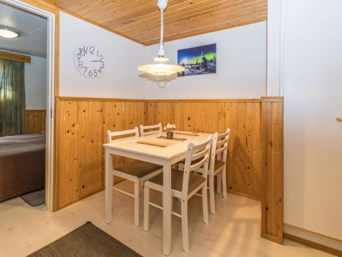Holiday Home Parintie 3 d 21 by Interhome in Yllasjarvi
