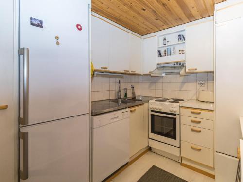 Holiday Home Parintie 3 d 21 by Interhome in Yllasjarvi