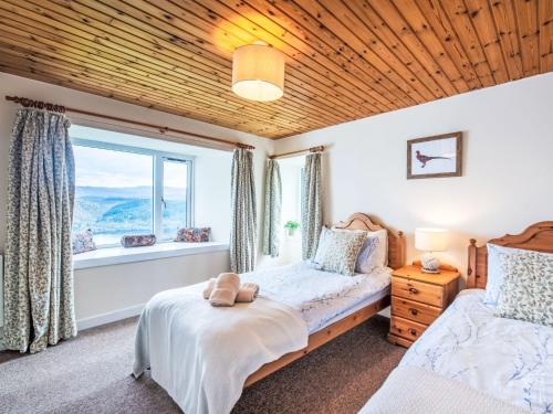 Holiday Home Bunloit Farmhouse by Interhome in Inverfarigaig