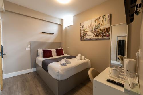 room detail thumbnail 0