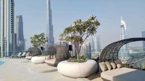 Imperial Avenue 2BR Burj Khalifa View Infinity Pool Downtown - image 8