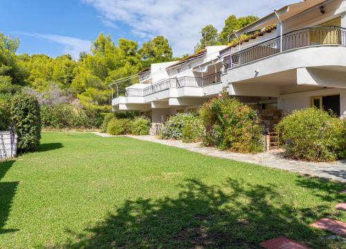 Villa Nefeli Skiathos in Koukounaries Beach