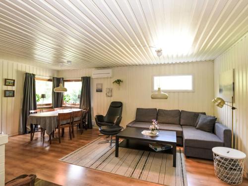 Holiday Home Liane Dalen by Interhome in Dalskog