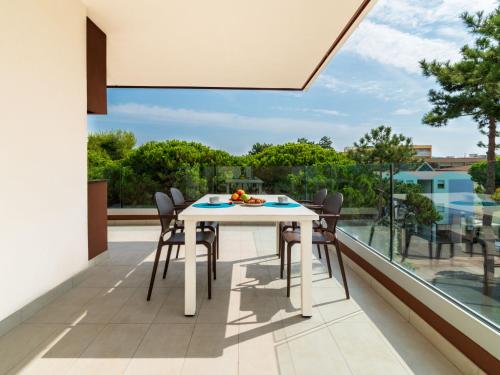 Apartment Iris Suite-5 by Interhome