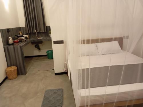 1 queen bed