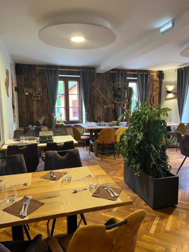 Hotel Restaurant Valneige in Mitlaša