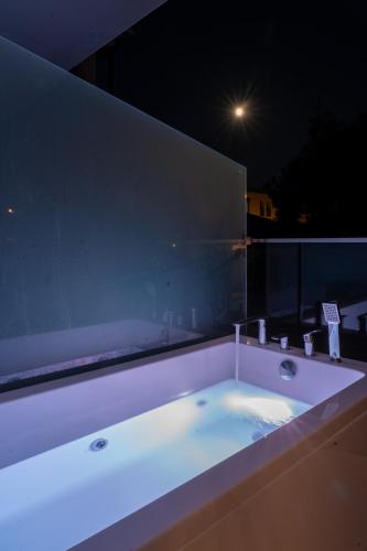 Roula's house on the beach 5