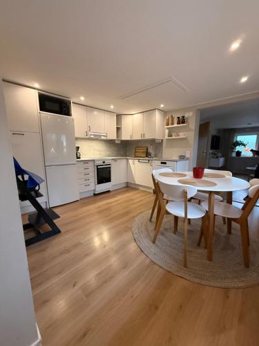 Mysig stuga Buared - Family nature stay in Askloster